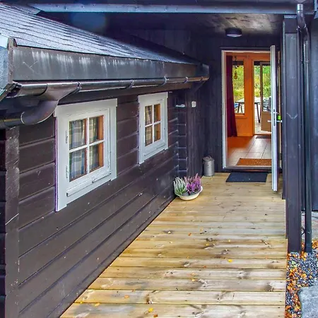 4 Bedroom Awesome Home In Sykkylven * Sykkylven