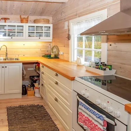 Cozy In With Kitchen Сasa de vacaciones Sykkylven